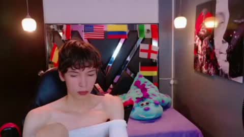 Snapshot of stefany_piink chatting on June 2026 02:52:01 PM stefany piink online show from June 2026 02:52:01 PM