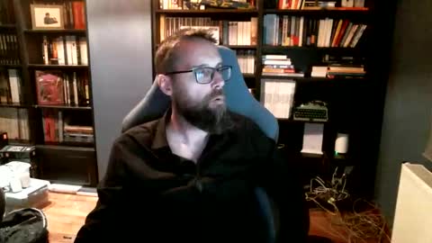 Snapshot of stefffg chatting on October 2025 05:23:02 PM MeStef online show from October 2025 05:23:02 PM