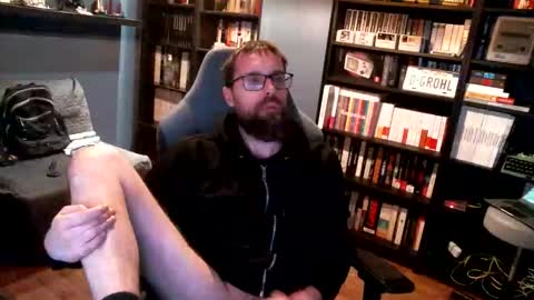 Snapshot of stefffg chatting on April 2026 08:39:02 PM MeStef online show from April 2026 08:39:02 PM