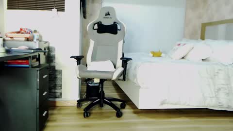 Zuly online show from March 2025 03:46:02 AM