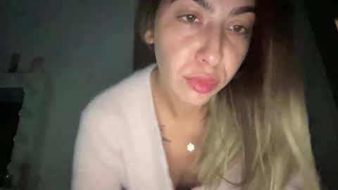 stefy_glow online show from October 2025 08:52:02 PM