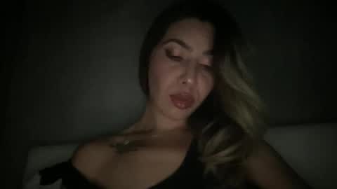 stefy_glow online show from October 2025 09:50:02 PM