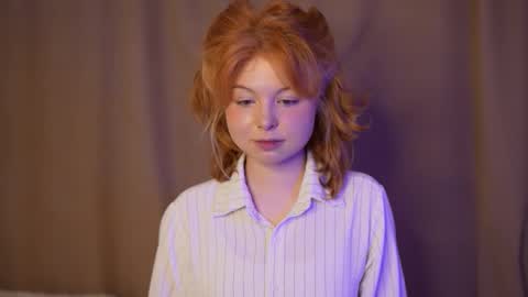 Stella online show from September 2025 01:50:01 AM