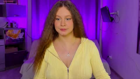 Stella online show from October 2025 12:23:02 PM