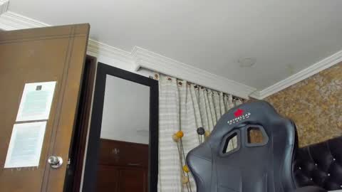 Estella online show from March 2025 02:30:02 AM