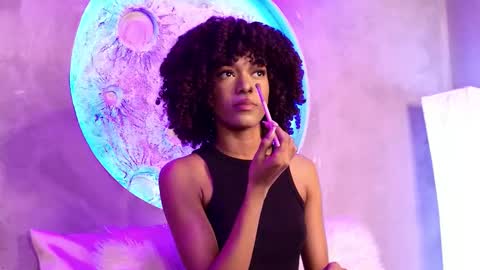 Snapshot of stellaciel_ chatting on October 2025 10:32:02 PM S T E L L A online show from October 2025 10:32:02 PM