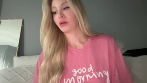 Stella Bella online show from February 2025 08:55:02 AM