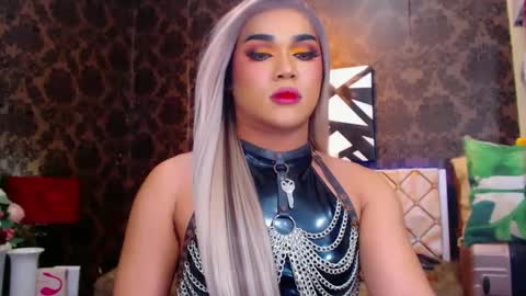 Snapshot of stellagrayts chatting on January 2025 02:35:02 PM CALL ME STELLA online show from January 2025 02:35:02 PM