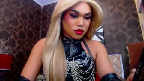 Snapshot of stellagrayts chatting on February 2025 03:48:02 PM CALL ME STELLA online show from February 2025 03:48:02 PM