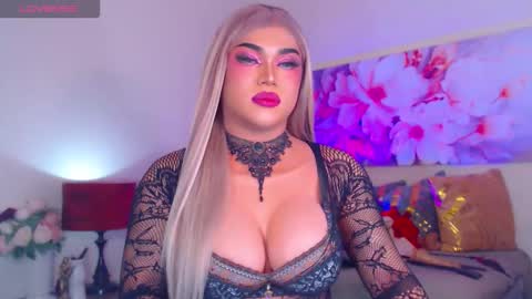 Snapshot of stellagrayts chatting on October 2025 06:14:02 PM CALL ME STELLA online show from October 2025 06:14:02 PM