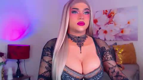 Snapshot of stellagrayts chatting on October 2025 06:08:02 PM CALL ME STELLA online show from October 2025 06:08:02 PM