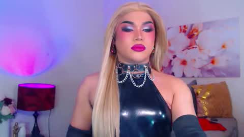 Snapshot of stellagrayts chatting on October 2025 06:42:02 PM CALL ME STELLA online show from October 2025 06:42:02 PM