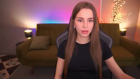 stellahoneywell online show from October 2025 01:00:02 PM