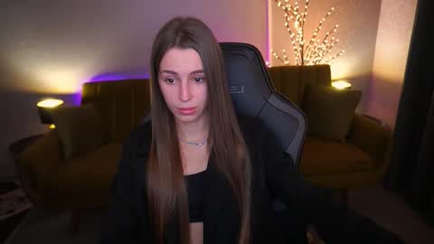 stellahoneywell online show from November 2025 09:26:01 PM