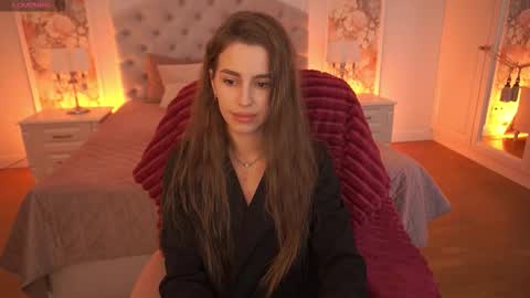 stellahoneywell online show from December 2025 02:33:01 PM