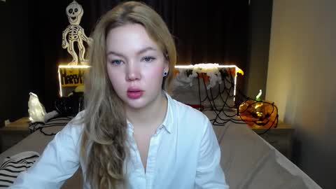 stellalights online show from October 2025 07:09:02 AM