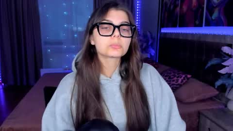 StellaRainbow online show from April 2026 04:40:01 AM