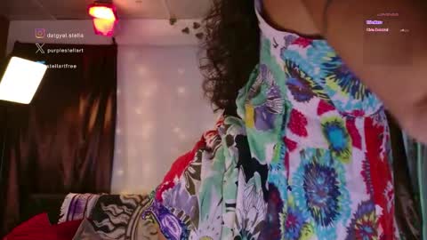 stellart_ online show from April 2026 11:33:02 PM