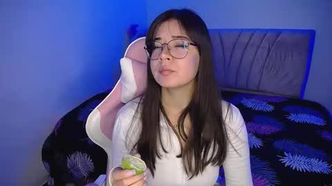 Emma online show from February 2025 01:02:01 AM