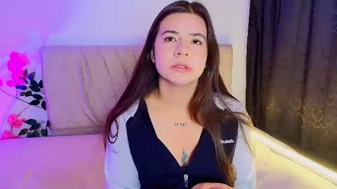 Snapshot of stepha_sweet chatting on July 2026 05:10:02 AM Emma online show from July 2026 05:10:02 AM