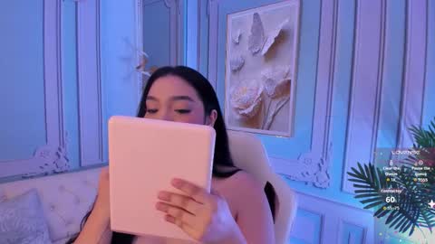         online show from November 2025 02:45:01 AM