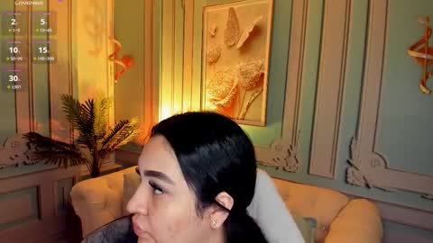         online show from December 2025 02:09:02 AM