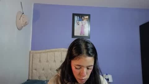 Stephania online show from March 2026 01:50:01 AM