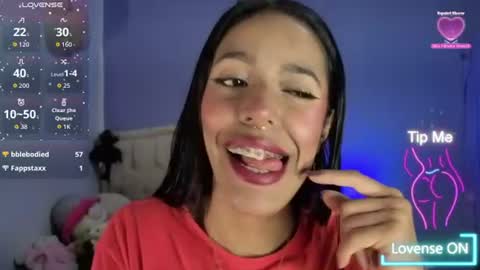 Snapshot of stephania_t chatting on July 2026 04:39:33 PM Stephania online show from July 2026 04:39:33 PM