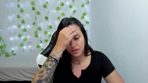 Stephanie  online show from December 2024 12:34:02 AM