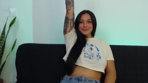 Stephanie  online show from December 2025 10:27:02 PM