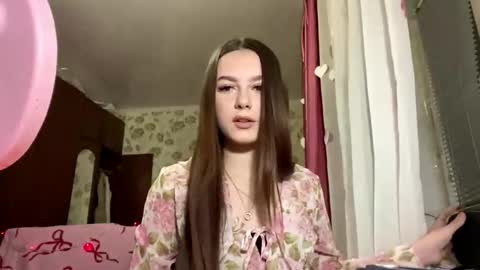 Stephani online show from March 2026 03:08:01 PM