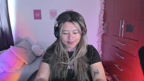 Stephanie  online show from September 2025 09:16:02 PM