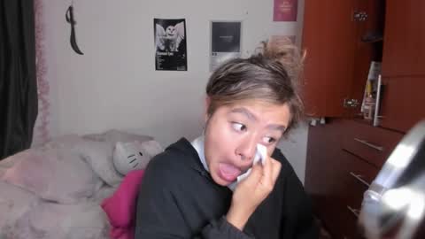 Stephanie  online show from February 2026 05:37:02 AM