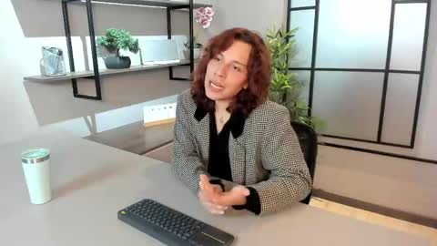 Stephan  online show from May 2026 07:31:01 PM