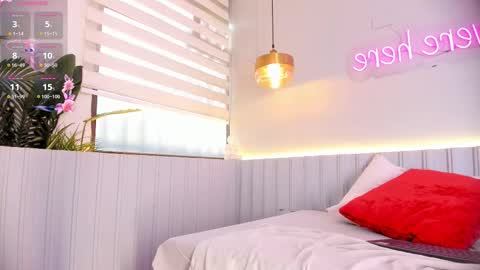 Stephany  online show from February 2026 04:24:02 PM