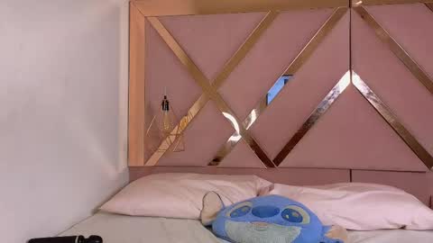 Snapshot of stephany_grand chatting on October 2025 05:44:02 PM stephany_grand online show from October 2025 05:44:02 PM