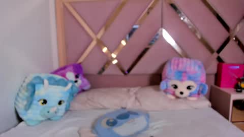 Snapshot of stephany_grand chatting on May 2026 08:39:01 PM stephany_grand online show from May 2026 08:39:01 PM