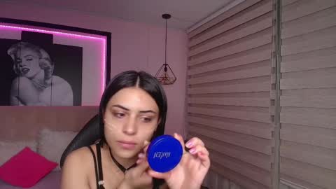 stephany_rodriguez_ online show from March 2025 01:09:01 PM