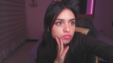 stephany_rodriguez_ online show from March 2025 04:17:02 PM