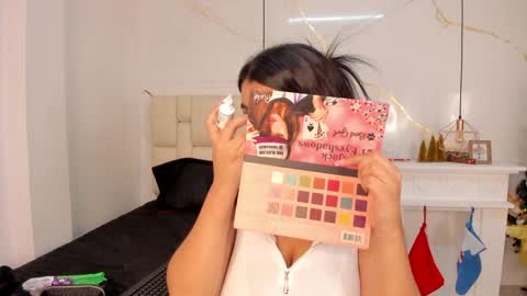 Stefanny online show from January 2025 10:19:01 PM