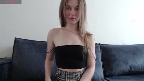 Snapshot of stephie_mrr chatting on March 2026 09:15:02 AM Steph online show from March 2026 09:15:02 AM