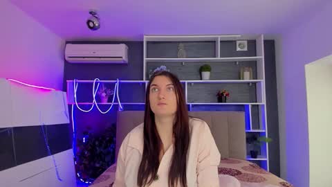 Stephie online show from February 2026 06:39:02 AM