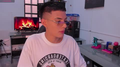 Stevenn online show from December 2024 08:50:01 PM