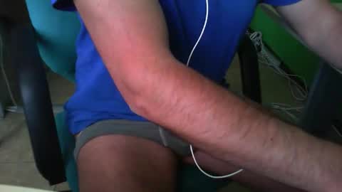 stevehornystud online show from May 2026 01:05:01 PM