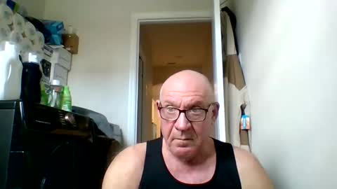 Snapshot of stevejons47 chatting on December 2025 04:46:02 PM stevejons47 online show from December 2025 04:46:02 PM