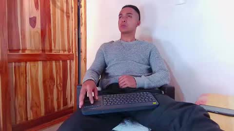 steven_modelo69 online show from February 2025 05:58:01 AM