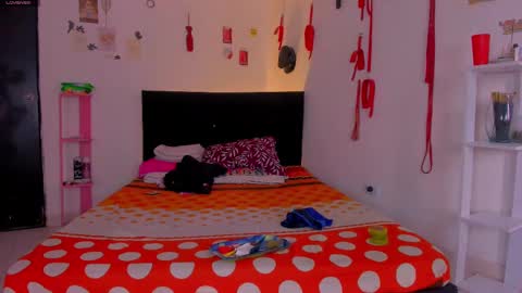 TANIA-STEVEN online show from September 2025 09:28:02 PM