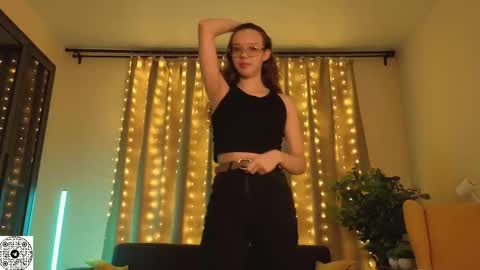 Candy online show from November 2025 05:37:02 PM