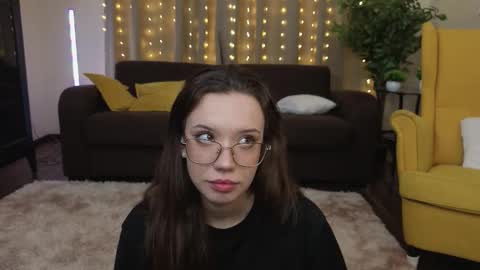 Candy online show from November 2025 05:57:02 PM