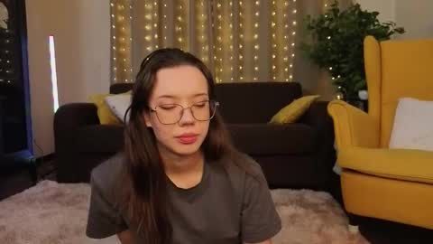 Candy online show from November 2025 10:40:01 PM